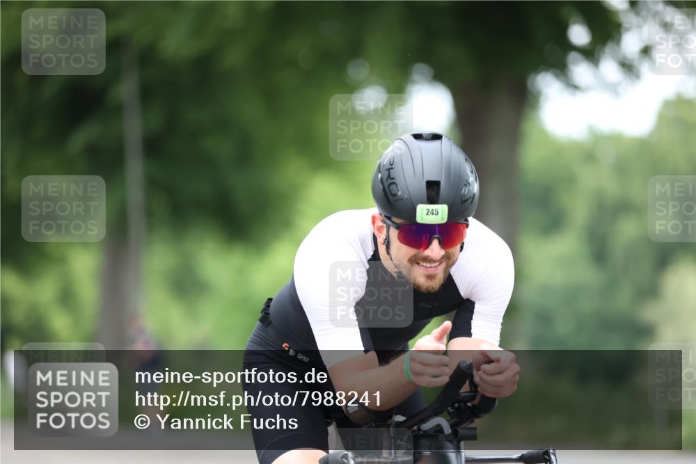15.06.2025 - 7 Türme Triathlon Yannick Fuchs http://msf.ph/oto/7988241 15.06.2025 11:44:14 Radfahren 204, 278, 341 meine-sportfotos.de