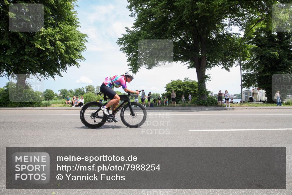15.06.2025 - 7 Türme Triathlon Yannick Fuchs http://msf.ph/oto/7988254 15.06.2025 12:53:12 Radfahren 255, 265, 341, 470 meine-sportfotos.de