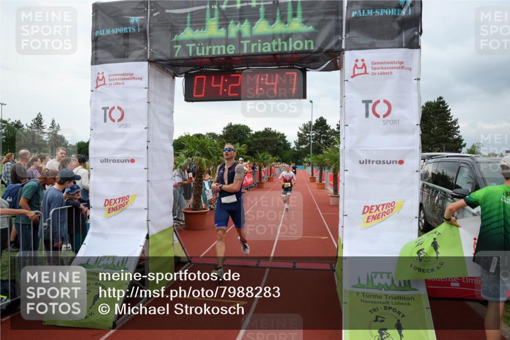 15.06.2025 - 7 Türme Triathlon Michael Strokosch http://msf.ph/oto/7988283 15.06.2025 14:21:47 Ziel 400, 470, 1126, 1148 meine-sportfotos.de
