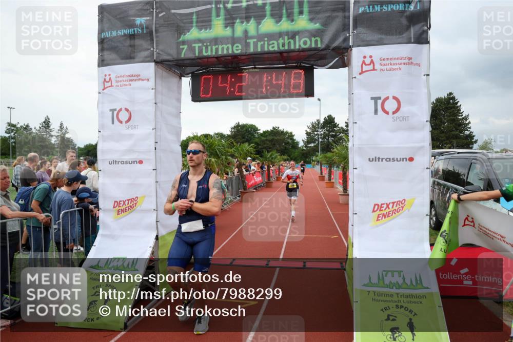 15.06.2025 - 7 Türme Triathlon Michael Strokosch http://msf.ph/oto/7988299 15.06.2025 14:21:48 Ziel 400, 470, 1148 meine-sportfotos.de