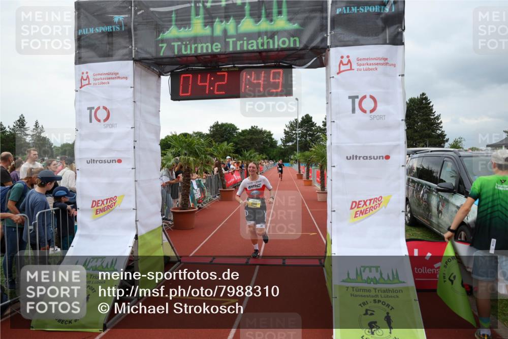 15.06.2025 - 7 Türme Triathlon Michael Strokosch http://msf.ph/oto/7988310 15.06.2025 14:21:49 Ziel 400, 470, 1148 meine-sportfotos.de