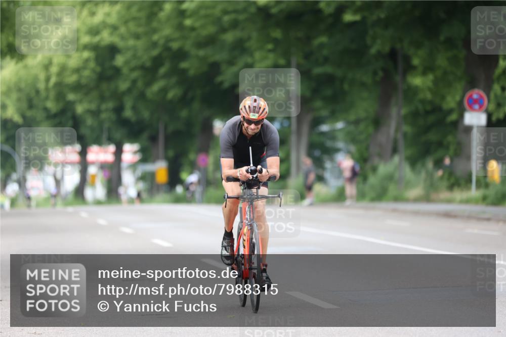15.06.2025 - 7 Türme Triathlon Yannick Fuchs http://msf.ph/oto/7988315 15.06.2025 11:44:39 Radfahren 247, 289, 317 meine-sportfotos.de