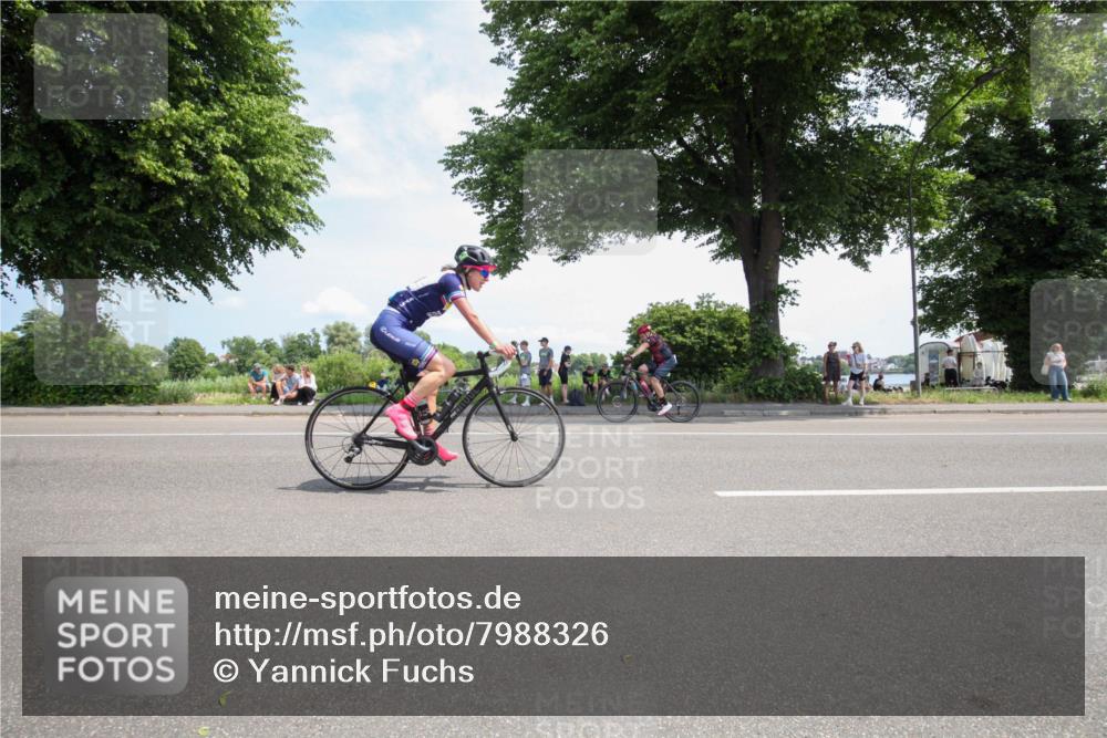 15.06.2025 - 7 Türme Triathlon Yannick Fuchs http://msf.ph/oto/7988326 15.06.2025 12:54:00 Radfahren 302, 400, 559, 562, 594 meine-sportfotos.de