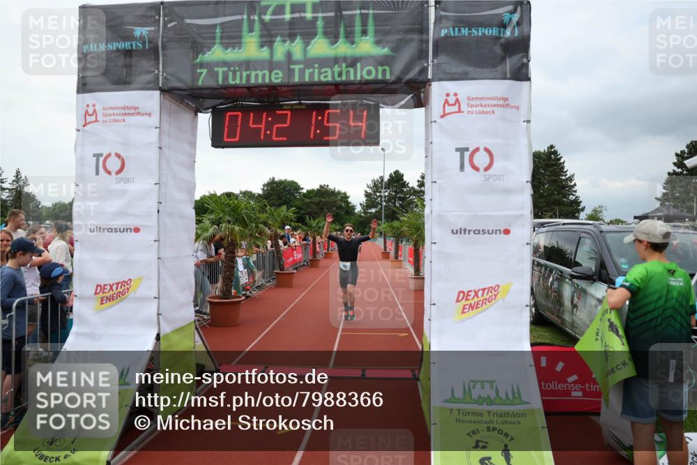 15.06.2025 - 7 Türme Triathlon Michael Strokosch http://msf.ph/oto/7988366 15.06.2025 14:21:54 Ziel 360, 470, 1148 meine-sportfotos.de