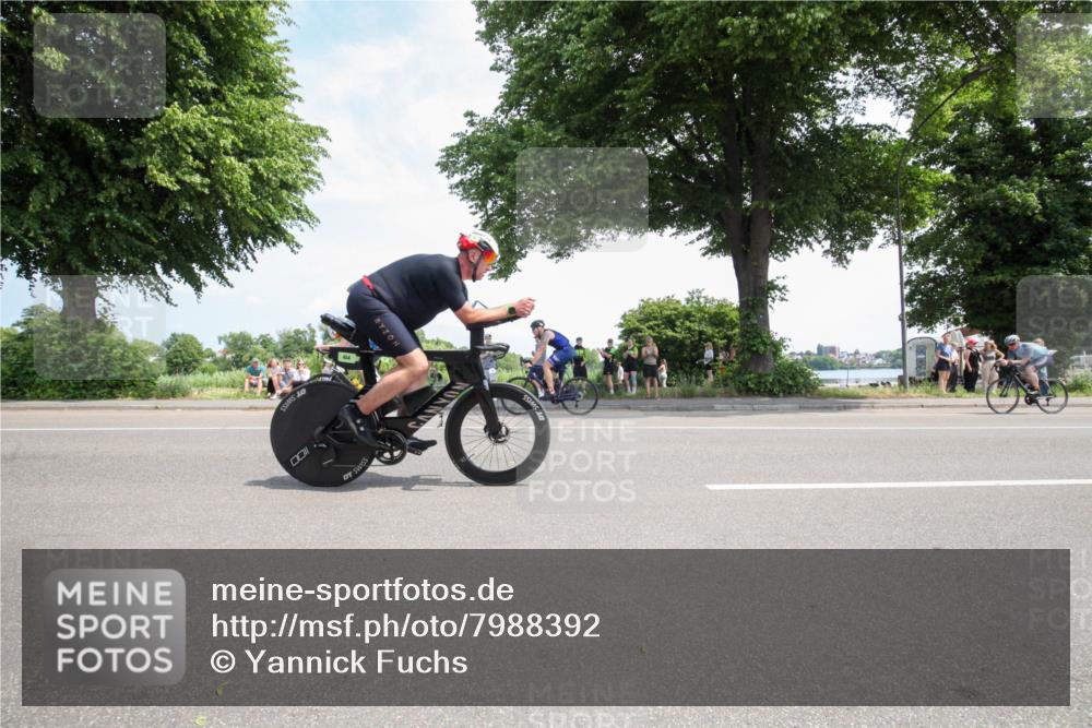 15.06.2025 - 7 Türme Triathlon Yannick Fuchs http://msf.ph/oto/7988392 15.06.2025 12:54:47 Radfahren 241, 272, 372, 470, 538, 550, 608, 817 meine-sportfotos.de