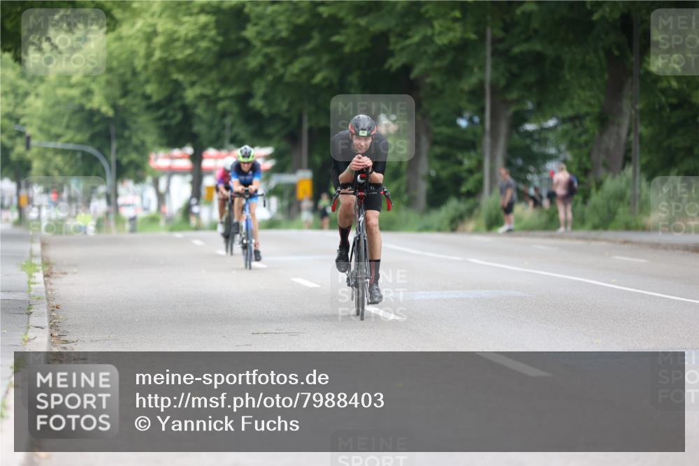 15.06.2025 - 7 Türme Triathlon Yannick Fuchs http://msf.ph/oto/7988403 15.06.2025 11:44:57 Radfahren 202, 242, 255 meine-sportfotos.de