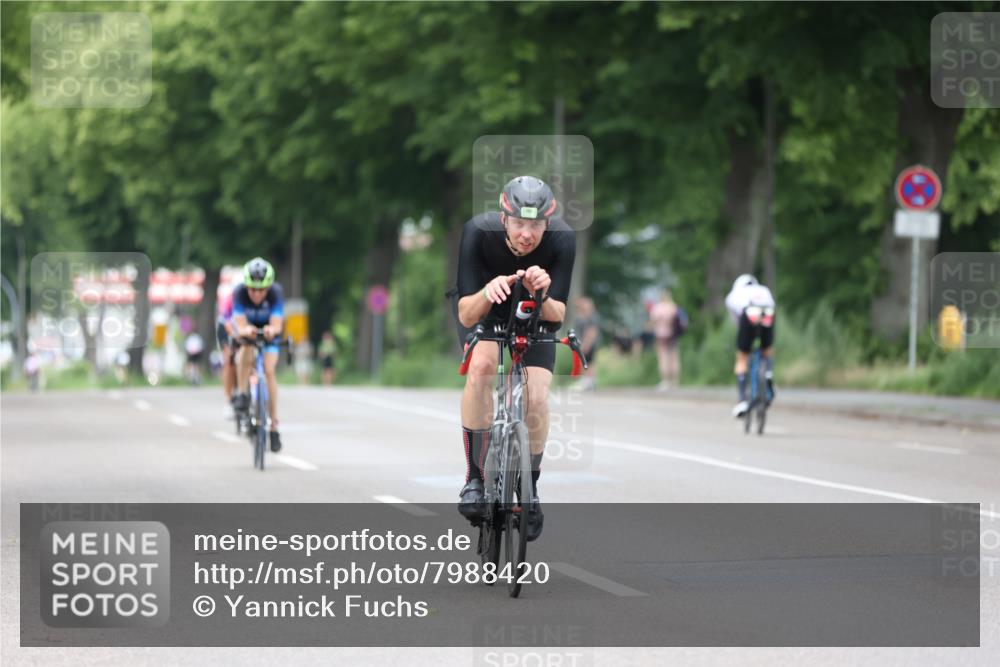 15.06.2025 - 7 Türme Triathlon Yannick Fuchs http://msf.ph/oto/7988420 15.06.2025 11:44:58 Radfahren 202, 242, 255 meine-sportfotos.de
