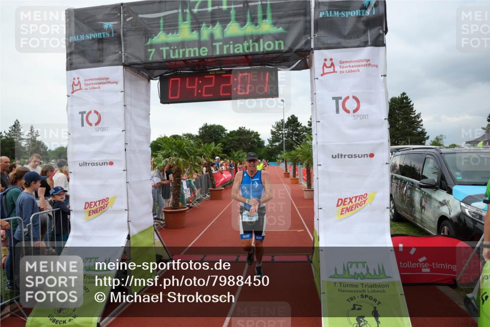 15.06.2025 - 7 Türme Triathlon Michael Strokosch http://msf.ph/oto/7988450 15.06.2025 14:22:01 Ziel 360, 396 meine-sportfotos.de