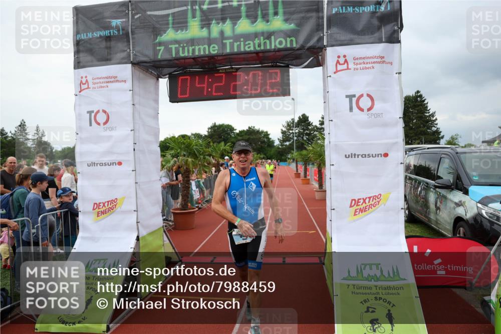15.06.2025 - 7 Türme Triathlon Michael Strokosch http://msf.ph/oto/7988459 15.06.2025 14:22:01 Ziel 360, 396 meine-sportfotos.de