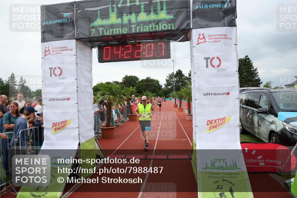 15.06.2025 - 7 Türme Triathlon Michael Strokosch http://msf.ph/oto/7988487 15.06.2025 14:22:07 Ziel 396, 705, 1013 meine-sportfotos.de