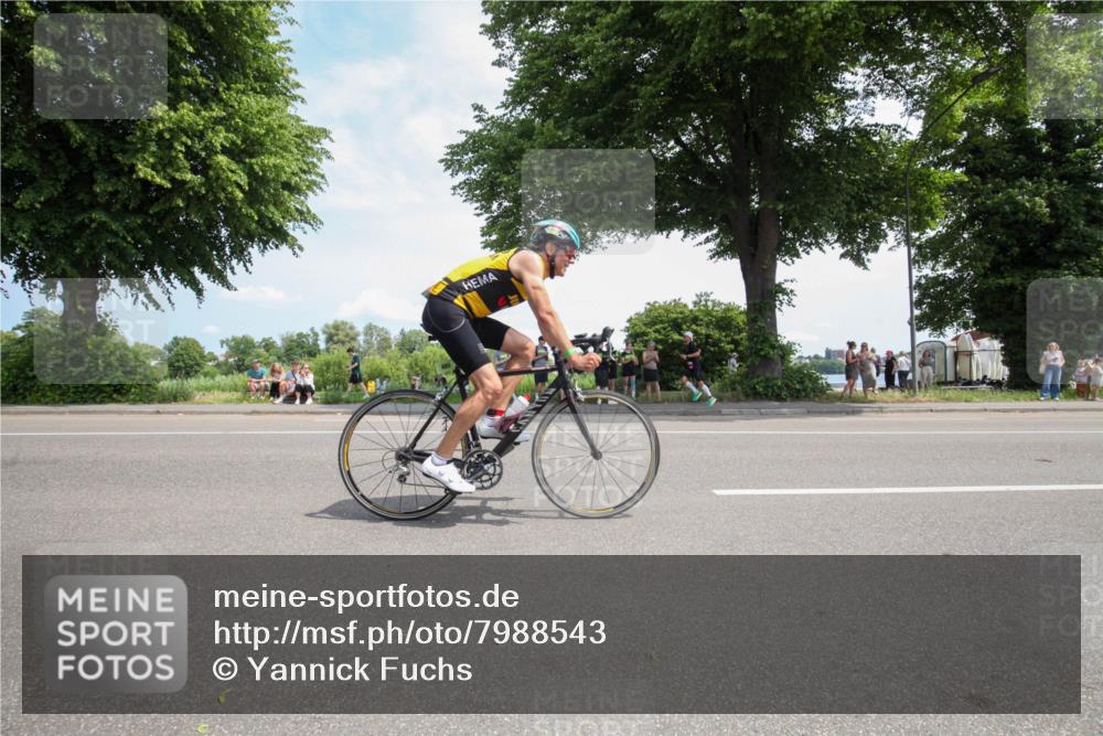 15.06.2025 - 7 Türme Triathlon Yannick Fuchs http://msf.ph/oto/7988543 15.06.2025 12:56:10 Radfahren 284, 454, 635 meine-sportfotos.de