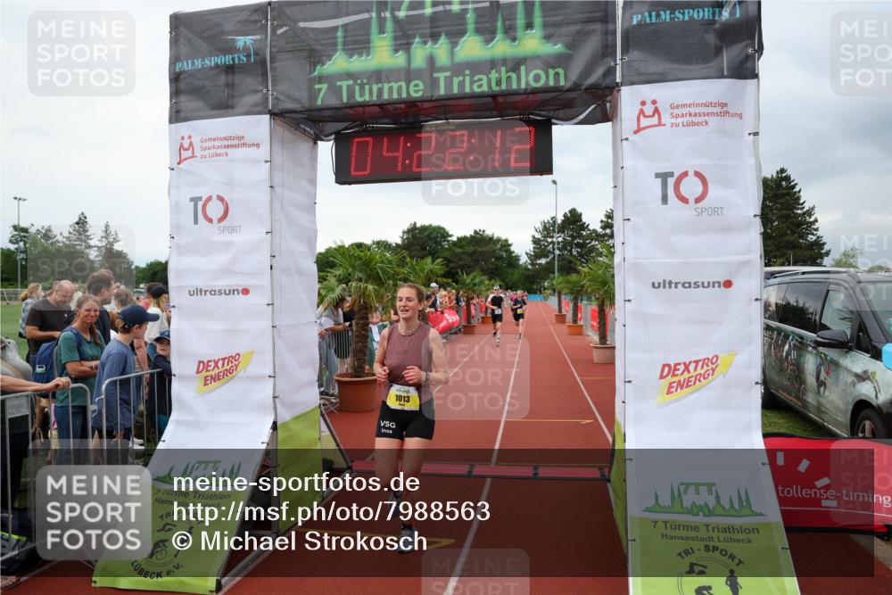 15.06.2025 - 7 Türme Triathlon Michael Strokosch http://msf.ph/oto/7988563 15.06.2025 14:22:11 Ziel 615, 705, 722, 1013 meine-sportfotos.de