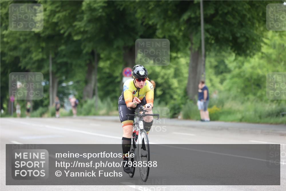 15.06.2025 - 7 Türme Triathlon Yannick Fuchs http://msf.ph/oto/7988588 15.06.2025 11:45:32 Radfahren 256, 265, 302 meine-sportfotos.de