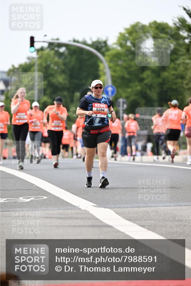 15.06.2025 - REWE Women's Run Dr. Thomas Lammeyer http://msf.ph/oto/7988591 15.06.2025 10:48:39 Laufen 5384 meine-sportfotos.de