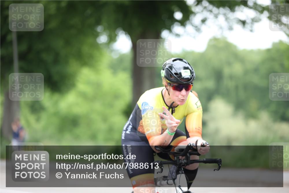 15.06.2025 - 7 Türme Triathlon Yannick Fuchs http://msf.ph/oto/7988613 15.06.2025 11:45:33 Radfahren 256, 260, 265, 302 meine-sportfotos.de