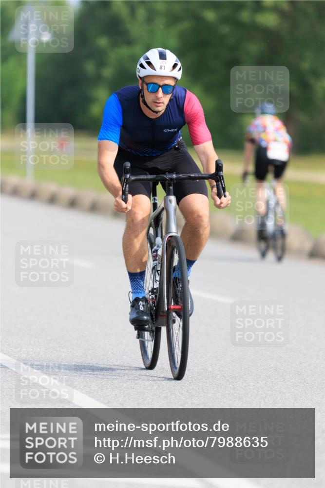 15.06.2025 - 27. Vierlanden-Triathlon H.Heesch http://msf.ph/oto/7988635 15.06.2025 09:26:32 Radfahren 47, 81, 84 meine-sportfotos.de