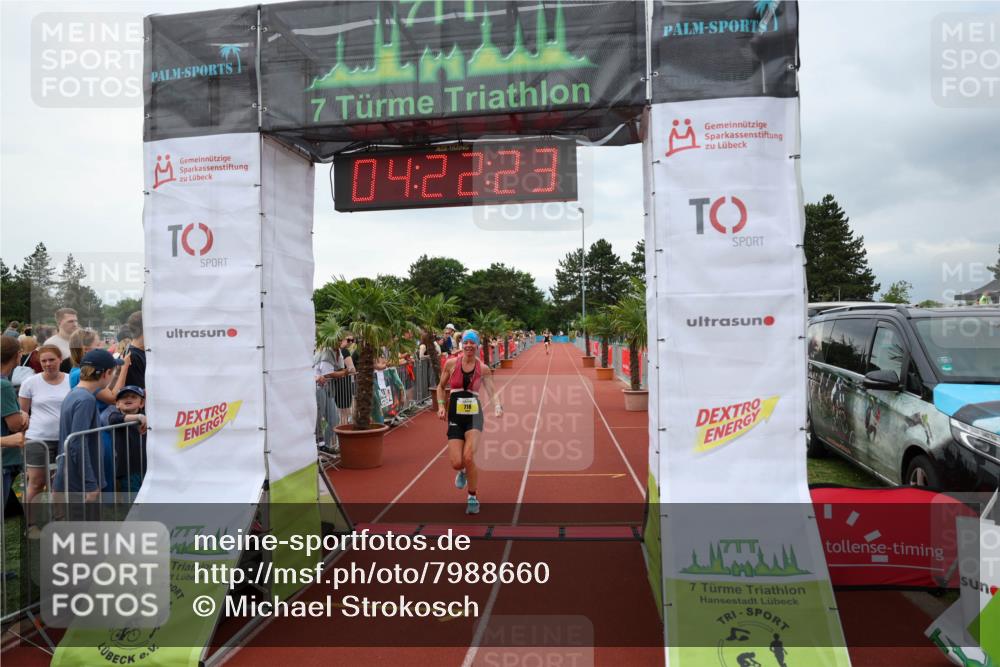 15.06.2025 - 7 Türme Triathlon Michael Strokosch http://msf.ph/oto/7988660 15.06.2025 14:22:23 Ziel 615, 718, 722, 903 meine-sportfotos.de