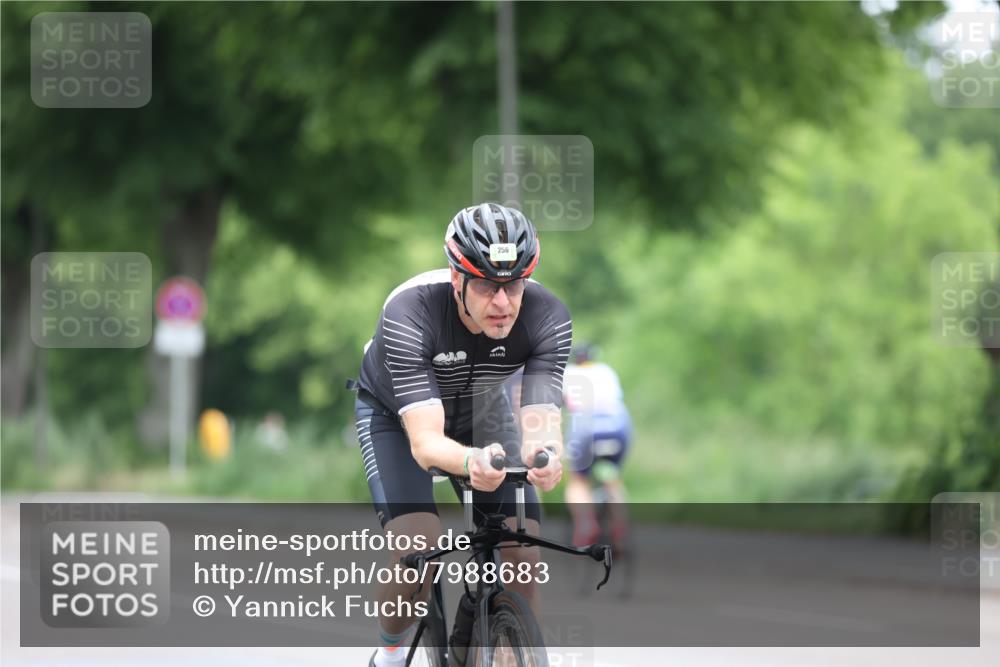 15.06.2025 - 7 Türme Triathlon Yannick Fuchs http://msf.ph/oto/7988683 15.06.2025 11:45:39 Radfahren 245, 256, 260, 301 meine-sportfotos.de
