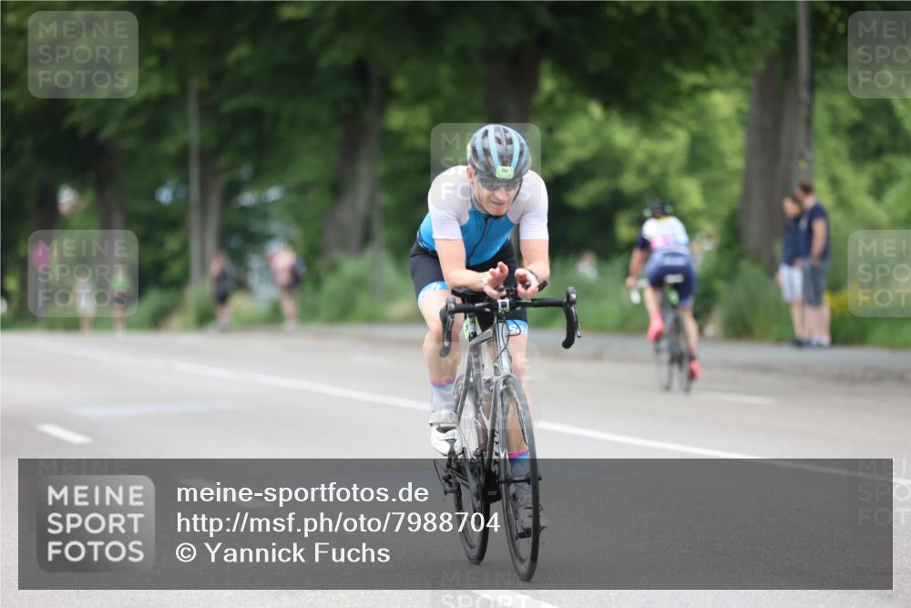 15.06.2025 - 7 Türme Triathlon Yannick Fuchs http://msf.ph/oto/7988704 15.06.2025 11:45:40 Radfahren 232, 245, 256, 260, 301 meine-sportfotos.de