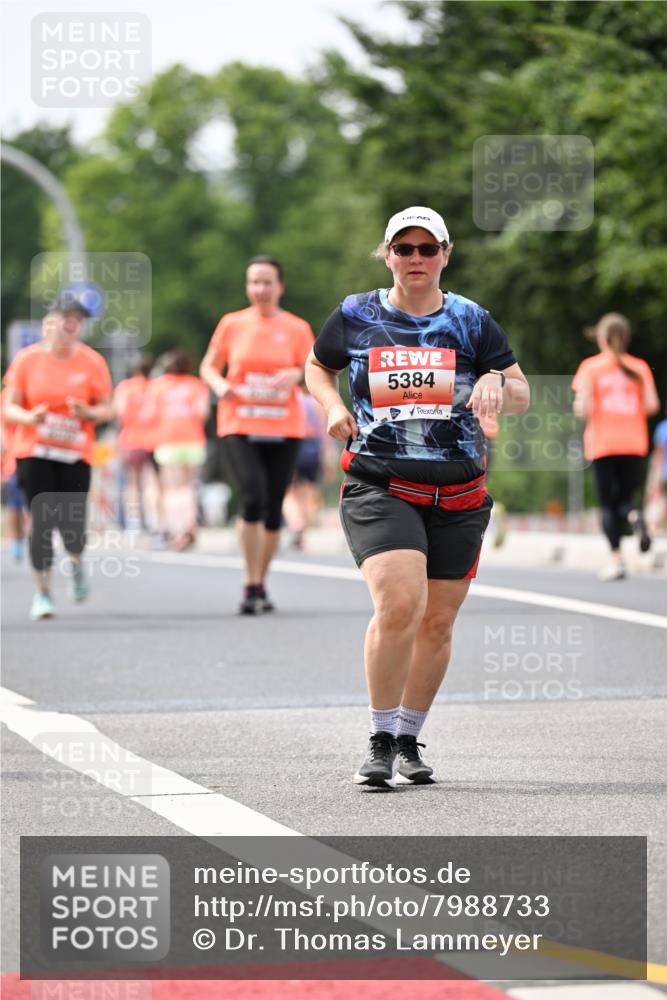 15.06.2025 - REWE Women's Run Dr. Thomas Lammeyer http://msf.ph/oto/7988733 15.06.2025 10:48:43 Laufen 5384 meine-sportfotos.de