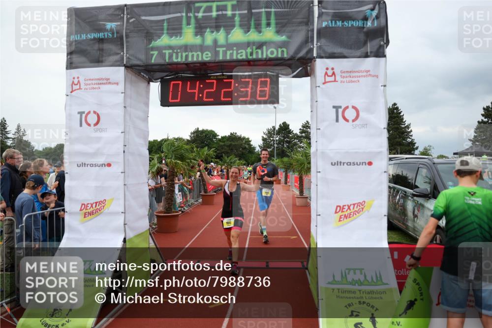 15.06.2025 - 7 Türme Triathlon Michael Strokosch http://msf.ph/oto/7988736 15.06.2025 14:22:38 Ziel 1000, 1042 meine-sportfotos.de