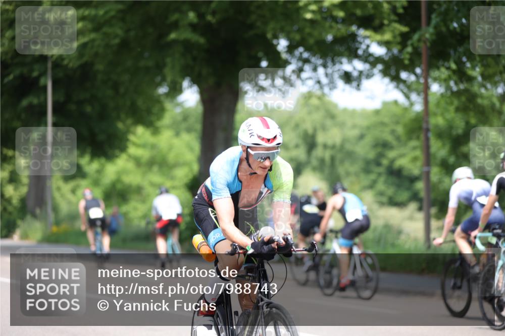 15.06.2025 - 7 Türme Triathlon Yannick Fuchs http://msf.ph/oto/7988743 15.06.2025 13:00:38 Radfahren 234, 252, 424, 579, 805, 963, 992, 1049, 1149 meine-sportfotos.de
