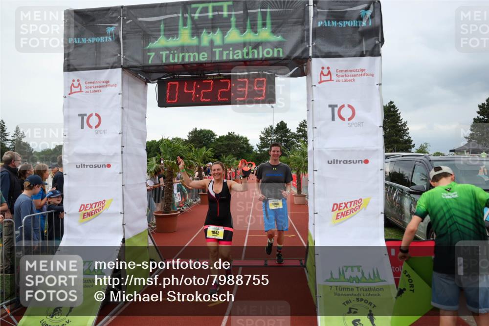 15.06.2025 - 7 Türme Triathlon Michael Strokosch http://msf.ph/oto/7988755 15.06.2025 14:22:38 Ziel 1000, 1042 meine-sportfotos.de