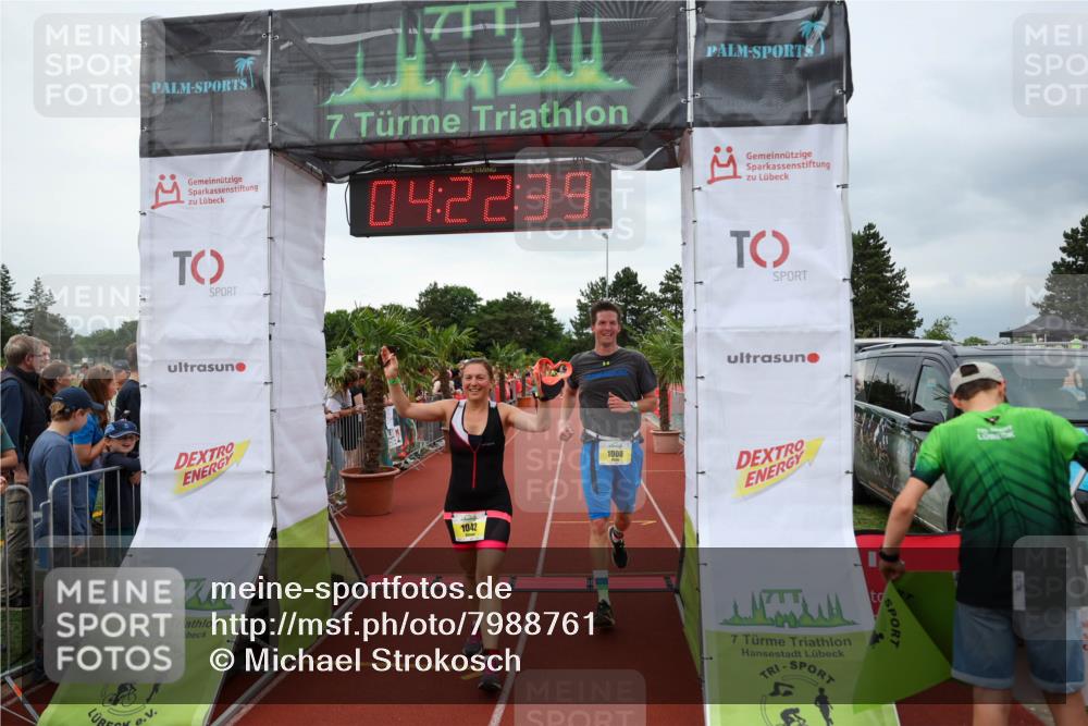 15.06.2025 - 7 Türme Triathlon Michael Strokosch http://msf.ph/oto/7988761 15.06.2025 14:22:38 Ziel 1000, 1042 meine-sportfotos.de