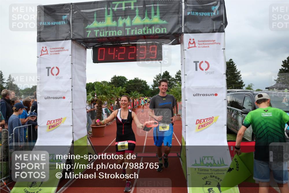 15.06.2025 - 7 Türme Triathlon Michael Strokosch http://msf.ph/oto/7988765 15.06.2025 14:22:39 Ziel 724, 1000, 1042 meine-sportfotos.de