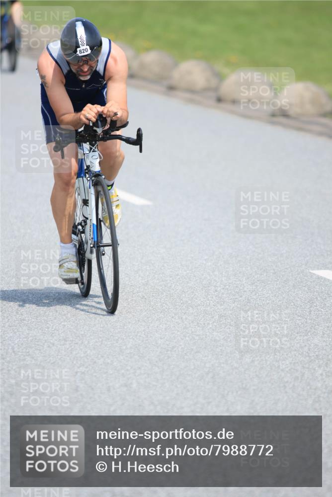 21.06.2025 - 27. Vierlanden-Triathlon H.Heesch http://msf.ph/oto/7988772 15.06.2025 11:44:01 Radfahren 163, 683, 691, 793, 820 meine-sportfotos.de