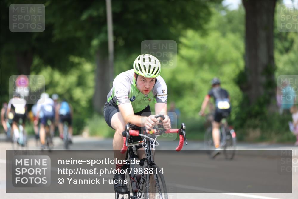 15.06.2025 - 7 Türme Triathlon Yannick Fuchs http://msf.ph/oto/7988814 15.06.2025 13:00:42 Radfahren 234, 327, 424, 579, 641, 805, 927, 992, 1049, 1149, 1169 meine-sportfotos.de