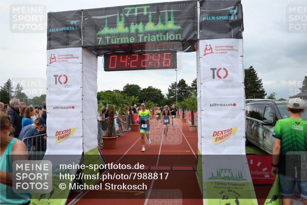15.06.2025 - 7 Türme Triathlon Michael Strokosch http://msf.ph/oto/7988817 15.06.2025 14:22:46 Ziel 423, 497, 724, 754, 761 meine-sportfotos.de
