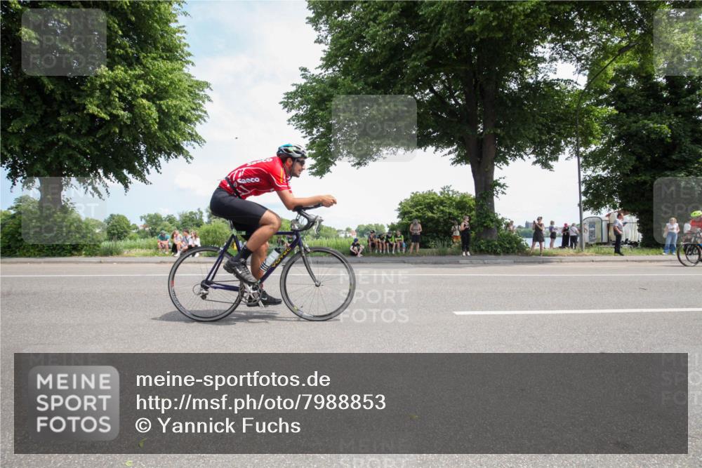 15.06.2025 - 7 Türme Triathlon Yannick Fuchs http://msf.ph/oto/7988853 15.06.2025 12:58:36 Radfahren 367, 386, 440, 460, 506, 531, 592, 606, 680, 740, 762, 865, 950 meine-sportfotos.de