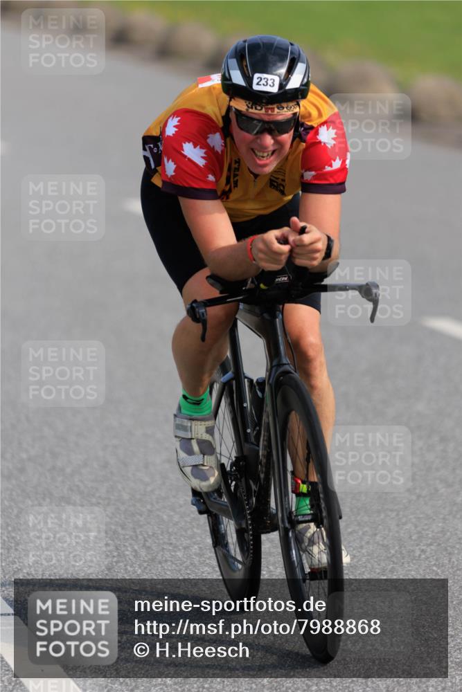 15.06.2025 - 27. Vierlanden-Triathlon H.Heesch http://msf.ph/oto/7988868 15.06.2025 09:28:54 Radfahren 172, 183, 233 meine-sportfotos.de