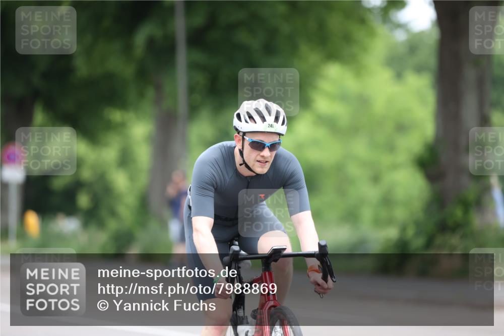 15.06.2025 - 7 Türme Triathlon Yannick Fuchs http://msf.ph/oto/7988869 15.06.2025 11:46:00 Radfahren 208, 241, 273 meine-sportfotos.de
