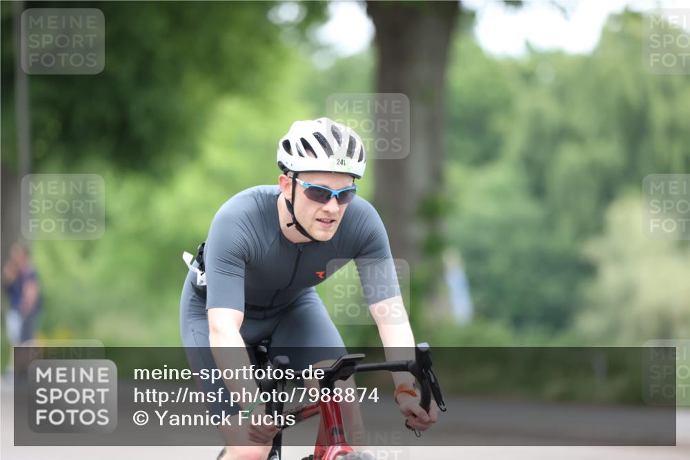 15.06.2025 - 7 Türme Triathlon Yannick Fuchs http://msf.ph/oto/7988874 15.06.2025 11:46:00 Radfahren 208, 241, 273 meine-sportfotos.de