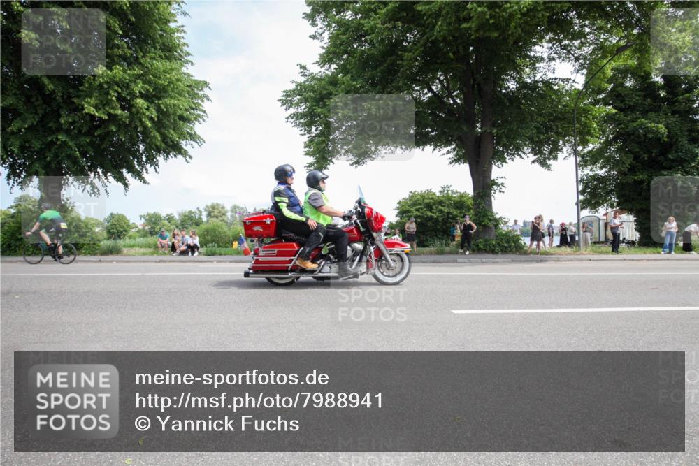 15.06.2025 - 7 Türme Triathlon Yannick Fuchs http://msf.ph/oto/7988941 15.06.2025 12:58:56 Radfahren 327, 701, 1006 meine-sportfotos.de
