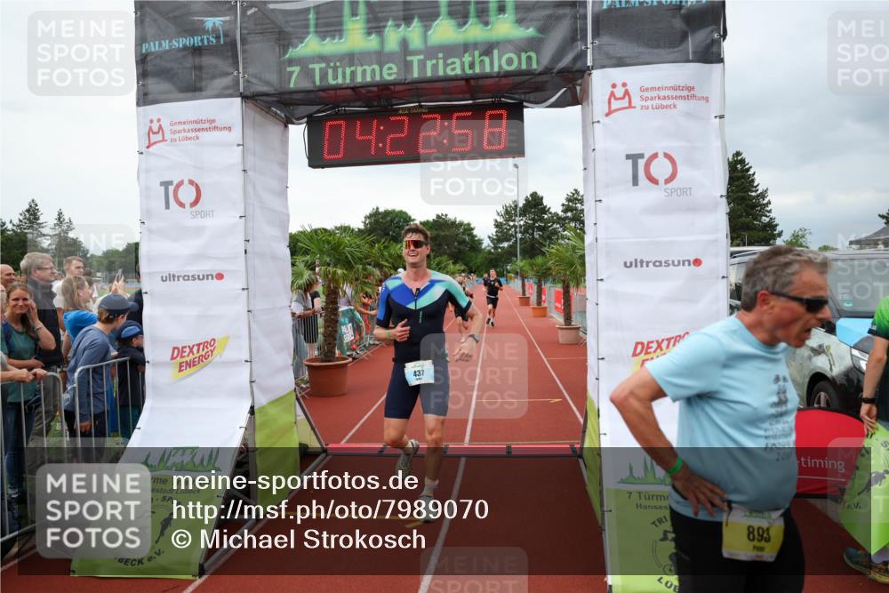 15.06.2025 - 7 Türme Triathlon Michael Strokosch http://msf.ph/oto/7989070 15.06.2025 14:22:58 Ziel 373, 437, 510, 820, 893, 946, 958 meine-sportfotos.de