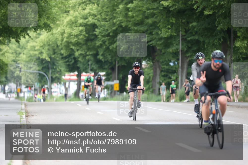 15.06.2025 - 7 Türme Triathlon Yannick Fuchs http://msf.ph/oto/7989109 15.06.2025 11:46:20 Radfahren 235, 247, 309, 315 meine-sportfotos.de