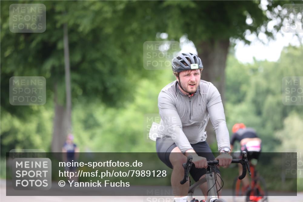 15.06.2025 - 7 Türme Triathlon Yannick Fuchs http://msf.ph/oto/7989128 15.06.2025 11:46:21 Radfahren 235, 309, 315 meine-sportfotos.de
