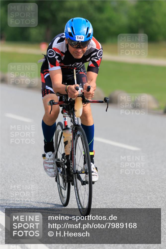 15.06.2025 - 27. Vierlanden-Triathlon H.Heesch http://msf.ph/oto/7989168 15.06.2025 09:31:53 Radfahren 93, 143, 178, 185 meine-sportfotos.de