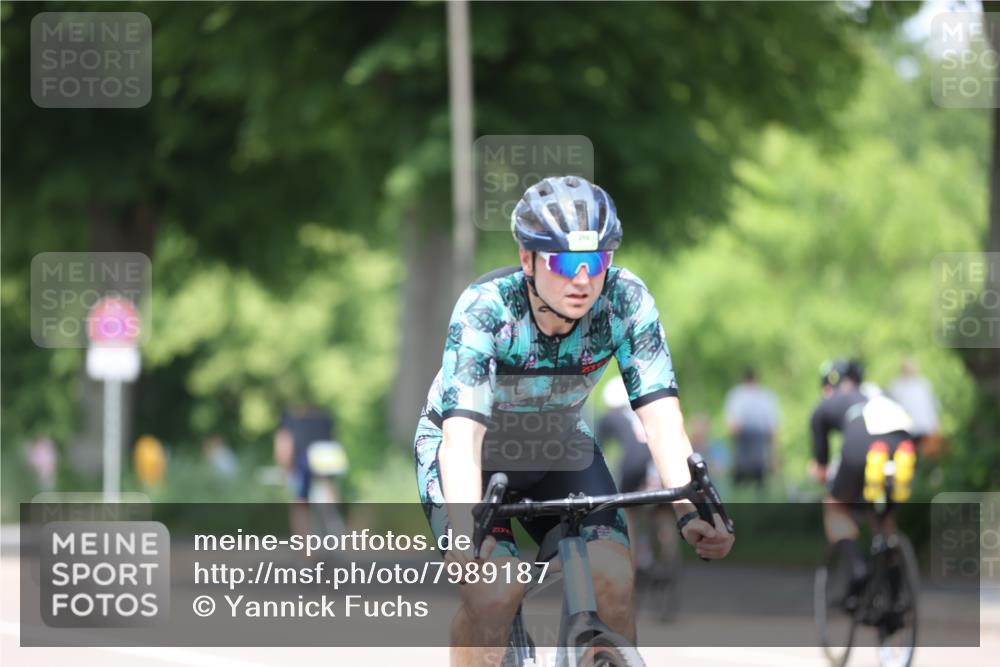 15.06.2025 - 7 Türme Triathlon Yannick Fuchs http://msf.ph/oto/7989187 15.06.2025 13:00:54 Radfahren 298, 361, 376, 398, 467, 467, 515, 524, 545, 774, 804, 846, 872, 1028, 1070, 1091 meine-sportfotos.de