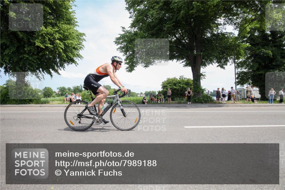 15.06.2025 - 7 Türme Triathlon Yannick Fuchs http://msf.ph/oto/7989188 15.06.2025 13:00:47 Radfahren 298, 327, 361, 376, 398, 467, 467, 515, 641, 804, 846, 927, 1070, 1169 meine-sportfotos.de