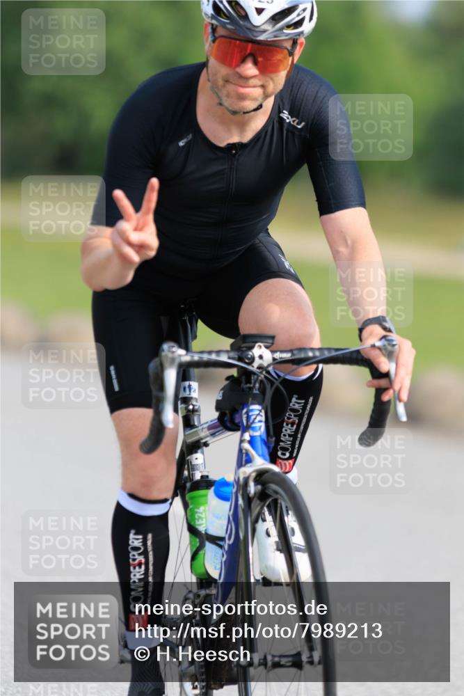 15.06.2025 - 27. Vierlanden-Triathlon H.Heesch http://msf.ph/oto/7989213 15.06.2025 09:32:11 Radfahren 123, 225 meine-sportfotos.de