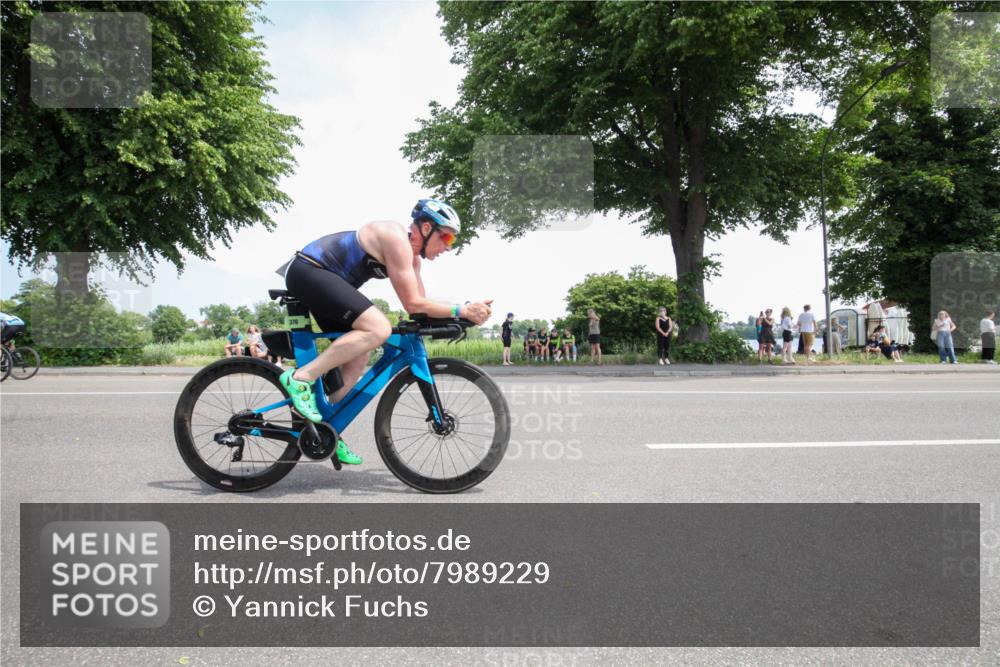 15.06.2025 - 7 Türme Triathlon Yannick Fuchs http://msf.ph/oto/7989229 15.06.2025 13:00:55 Radfahren 298, 376, 398, 467, 467, 515, 524, 545, 667, 774, 797, 804, 846, 872, 1028, 1070, 1091 meine-sportfotos.de