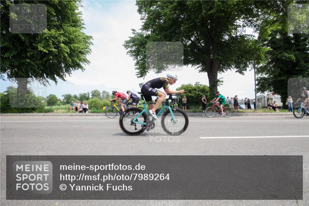 15.06.2025 - 7 Türme Triathlon Yannick Fuchs http://msf.ph/oto/7989264 15.06.2025 13:01:27 Radfahren 441, 564, 573, 596, 786, 793, 877, 901, 910, 915, 971, 988, 1064, 1087, 1136, 1193 meine-sportfotos.de