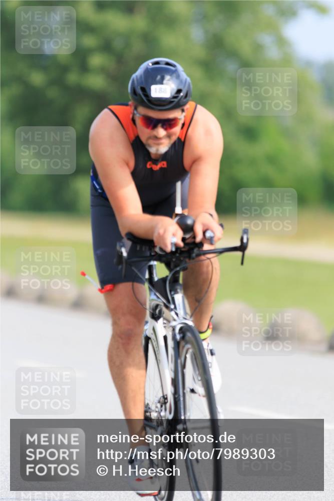15.06.2025 - 27. Vierlanden-Triathlon H.Heesch http://msf.ph/oto/7989303 15.06.2025 09:34:22 Radfahren 87, 188 meine-sportfotos.de