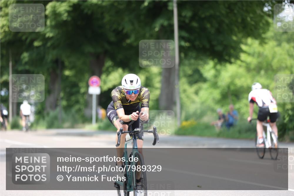 15.06.2025 - 7 Türme Triathlon Yannick Fuchs http://msf.ph/oto/7989329 15.06.2025 13:01:26 Radfahren 441, 564, 582, 596, 786, 793, 910, 915, 1064, 1087, 1136 meine-sportfotos.de