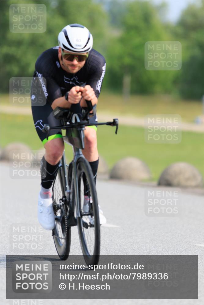 15.06.2025 - 27. Vierlanden-Triathlon H.Heesch http://msf.ph/oto/7989336 15.06.2025 09:35:26 Radfahren 63, 183 meine-sportfotos.de