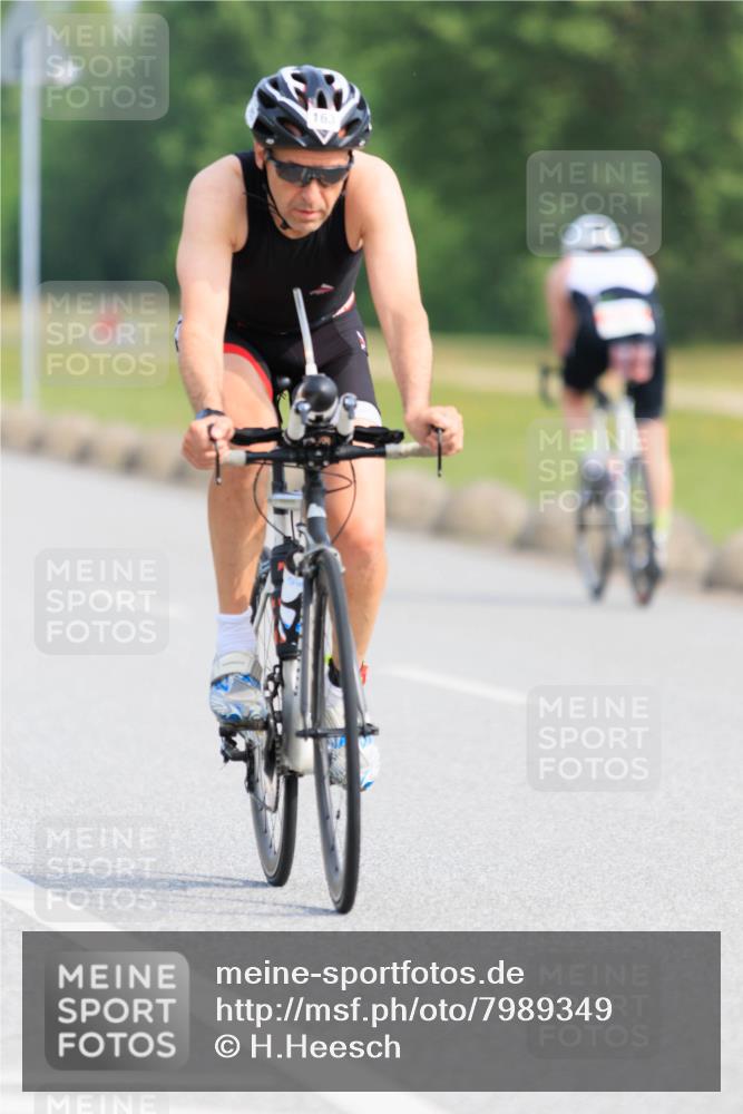 15.06.2025 - 27. Vierlanden-Triathlon H.Heesch http://msf.ph/oto/7989349 15.06.2025 09:36:06 Radfahren 23, 163 meine-sportfotos.de